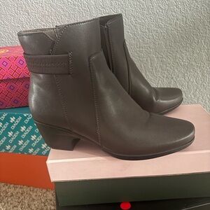 Clark's Brown Leather Boots